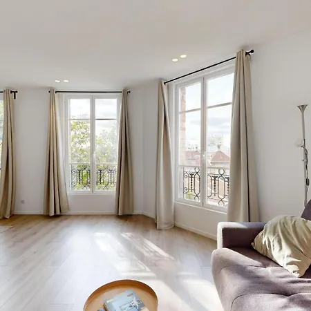 157 Sacha - Superbe Duplex A Paříž